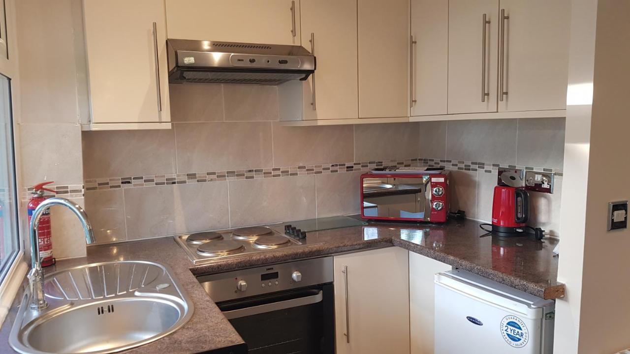 Valley Grove Bungalows Saundersfoot Bagian luar foto
